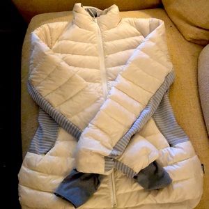 Like new Mondetta jacket small